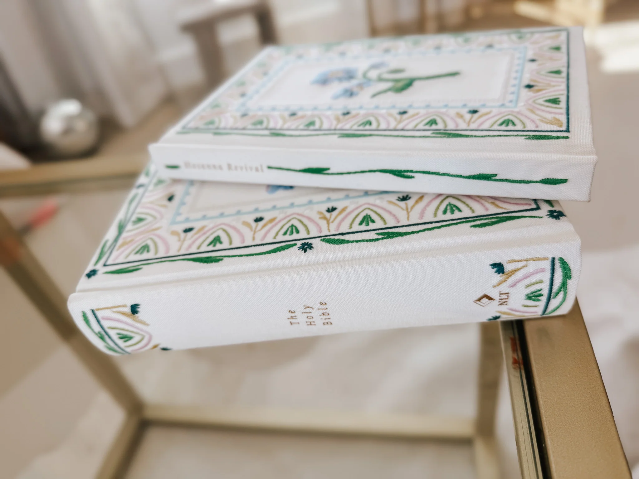 Hosanna Revival Notebook: Lisbon Theme - Image 6